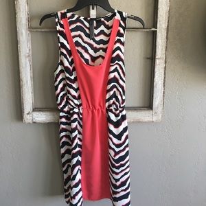 Coral and navy dress. Great for weddings!